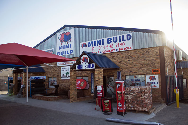 Side photo of Mini build Rustenburg store
